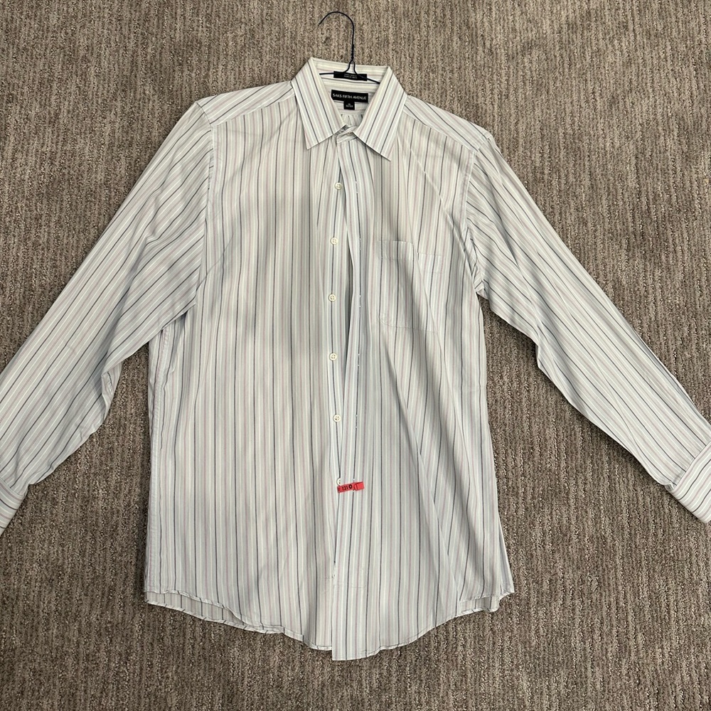 Saks fifth Avenue men’s button down shirt size M